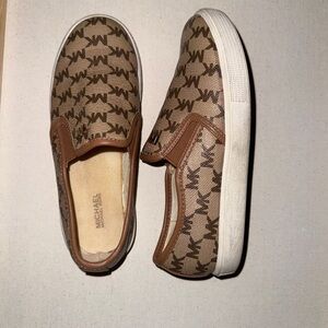 Michael Kors Tan and Brown Logo Slip-Ons